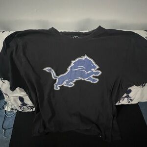 MENS 2XL LIONS T-SHIRT!